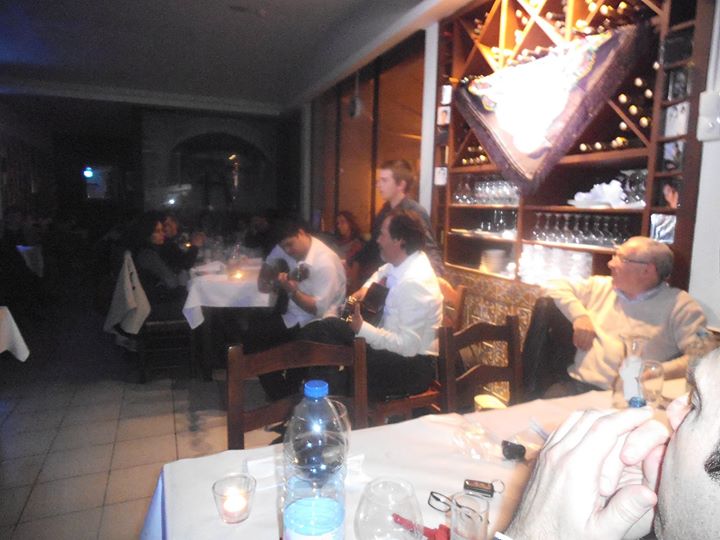 Noite de Fados no Restaurante Dom Leitão Estádio Pina Manique