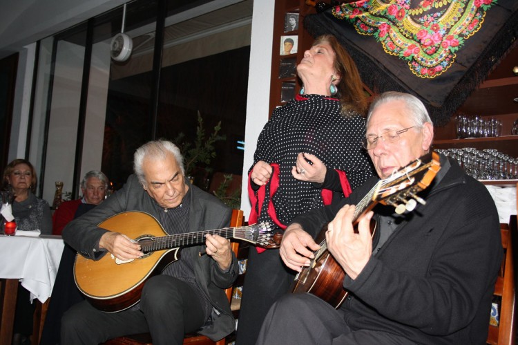 A Fadista Maria João Quadros esteve no Restaurante Dom Leitão