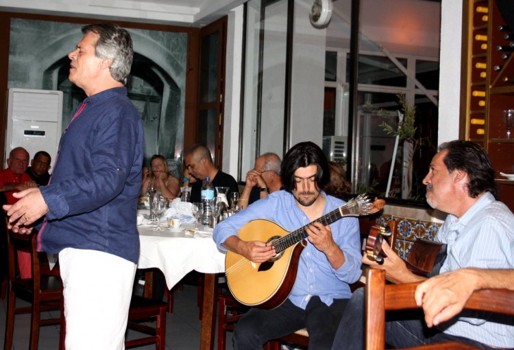 Artur Batalha, Fado, Fadista, Restaurante Dom Leitão, Noites de fados